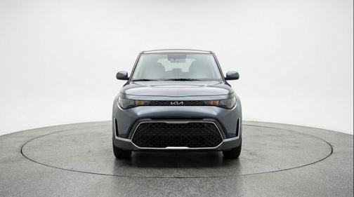 Gravity Gray 2025 Kia Soul LX