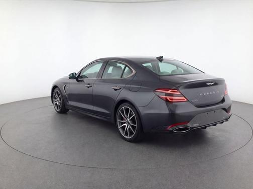 Makalu Gray 2025 Genesis G70 2.5T AWD
