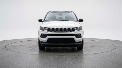 Bright White Clearcoat 2025 Jeep Compass Limited