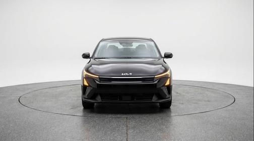 Aurora Black Pearl 2025 Kia K4 LXS