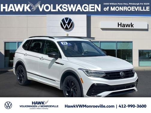 Opal White Pearl Effect 2023 Volkswagen Tiguan 2.0T SE R-Line Black