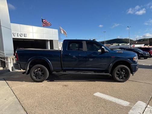2022 RAM 2500 Laramie Crew Cab 4x4 6'4' Box