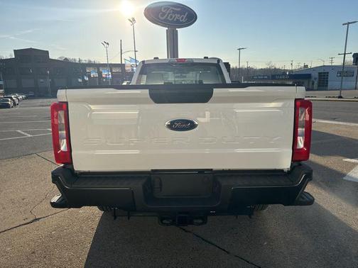 Oxford White 2025 Ford F-250 XL