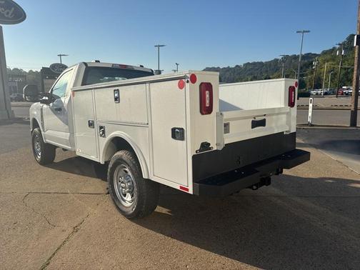 2025 Ford F-350 XL
