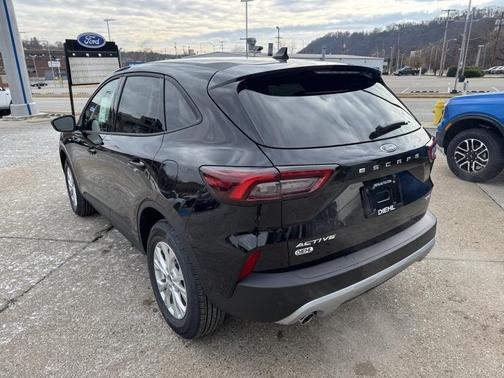 Agate Black Metallic 2025 Ford Escape Active