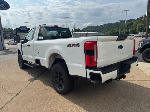 2025 Ford F-350 XL