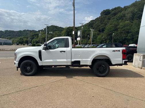 2025 Ford F-350 XL