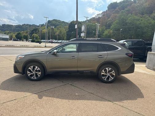 2021 Subaru Outback Touring XT