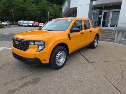 Orange Fury Metallic Tri-Coat 2026 Ford Maverick XL