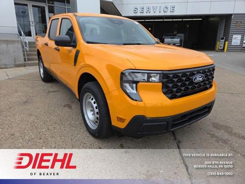 Orange Fury Metallic Tri-Coat 2026 Ford Maverick XL