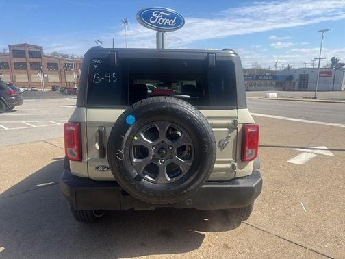 Desert Sand 2026 Ford Bronco Big Bend