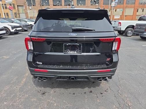 Agate Black Metallic 2026 Ford Explorer ST