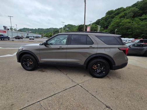 Marsh Gray 2026 Ford Explorer Tremor