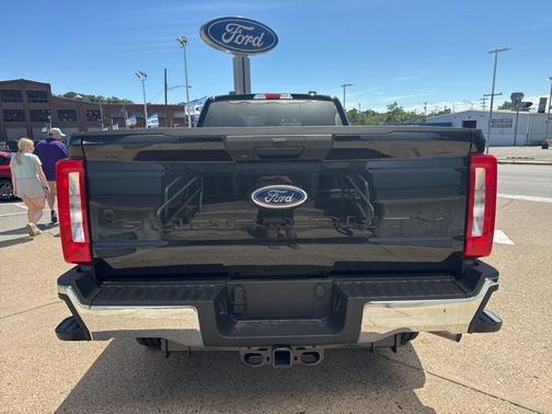 2025 Ford F-350 XLT