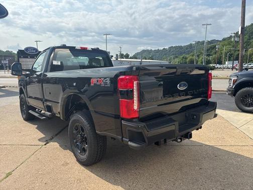 2025 Ford F-350 XL