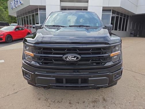 Agate Black Metallic 2026 Ford F-150 XLT