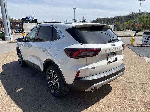 2025 Ford Escape PHEV SE