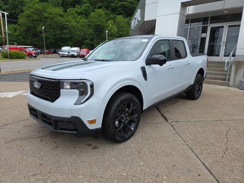 Space White Metallic 2026 Ford Maverick Lariat