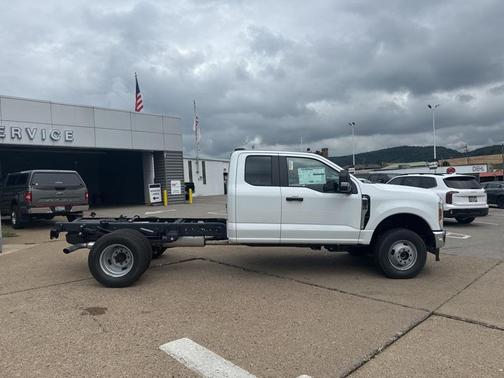 2025 Ford F-350 XL