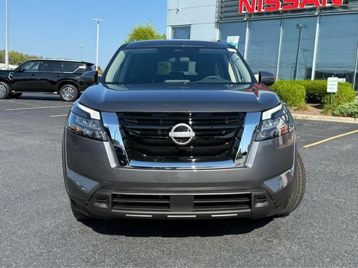 2025 Nissan Pathfinder SV 4WD