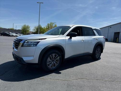 2025 Nissan Pathfinder S 4WD