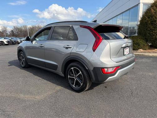 2023 Kia Niro EX