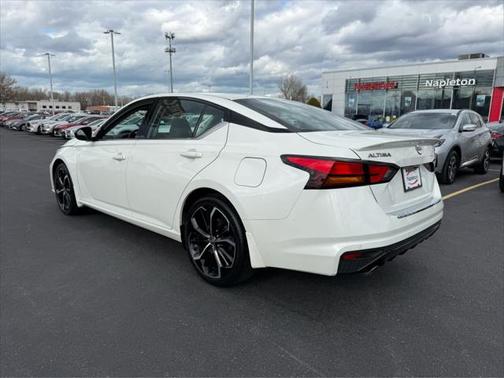 2023 Nissan Altima SR FWD