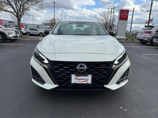 2023 Nissan Altima SR FWD