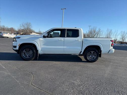 2025 Nissan Frontier SV