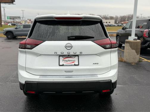 2026 Nissan Rogue SV