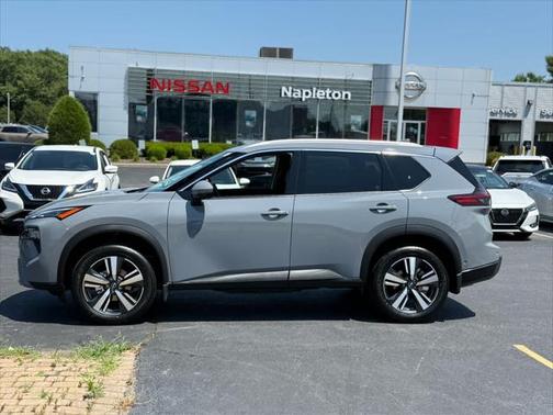 2025 Nissan Rogue SL