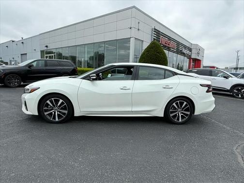 2023 Nissan Maxima SV Xtronic CVT