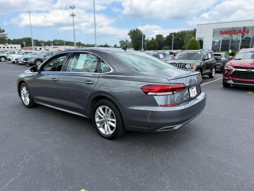 2020 Volkswagen Passat 2.0T SE