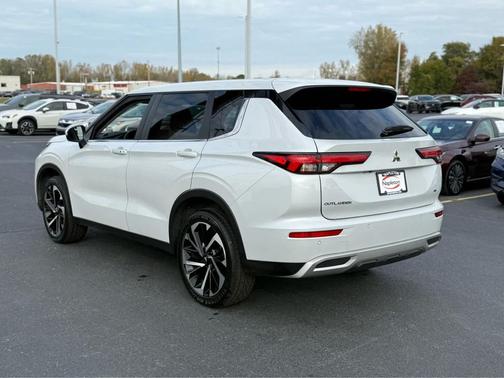 2023 Mitsubishi Outlander SE 2.5 S-AWC