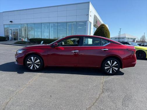 2022 Nissan Altima 2.5 SL