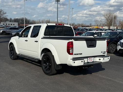 2021 Nissan Frontier SV