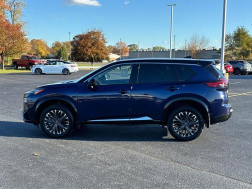 2025 Nissan Rogue Platinum