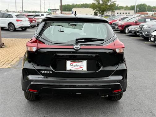 2025 Nissan Kicks S
