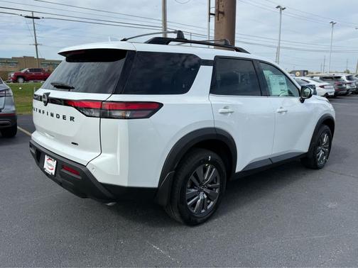 2025 Nissan Pathfinder SV 4WD