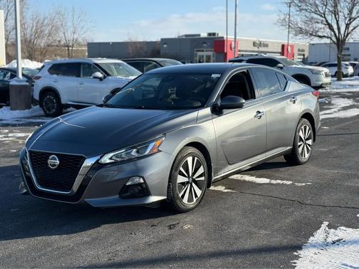 2022 Nissan Altima 2.5 SL