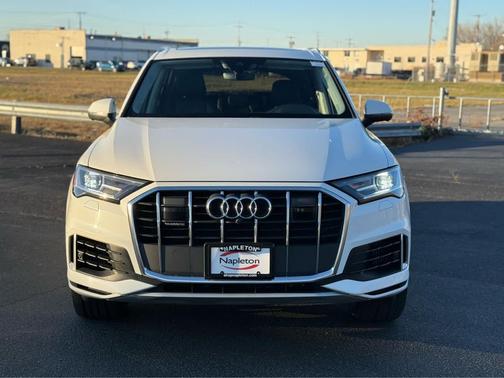 2023 Audi Q7 55 Premium Plus