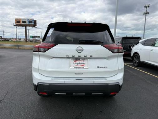 2025 Nissan Rogue SL