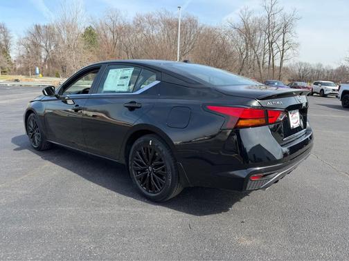 2026 Nissan Altima SV FWD