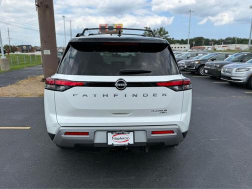 2025 Nissan Pathfinder Platinum 4WD