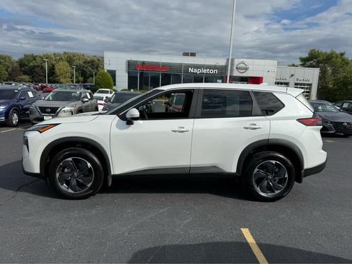 2025 Nissan Rogue SV