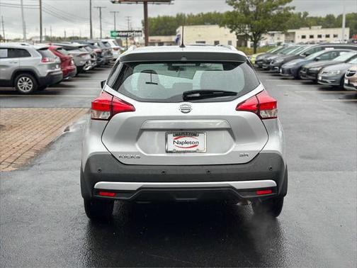 2020 Nissan Kicks SR