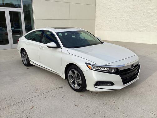 2020 Honda Accord 