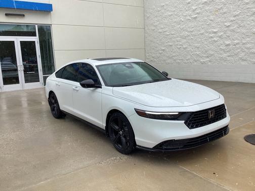 2025 Honda Accord Hybrid 