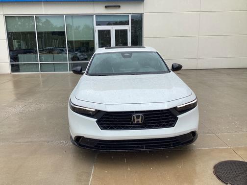 2025 Honda Accord Hybrid 