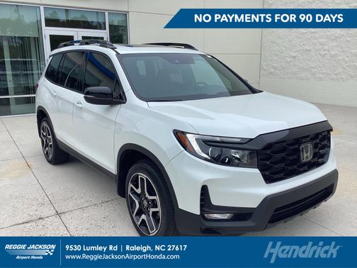 Platinum White Pearl 2023 Honda Passport